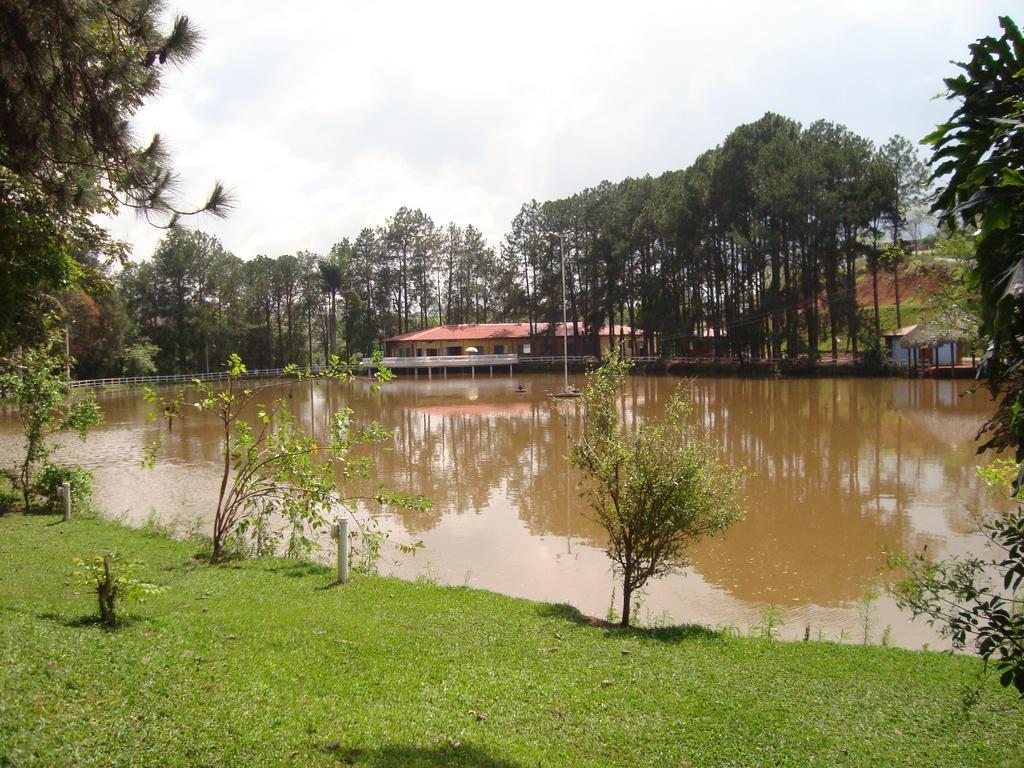 Hotel Fazenda Floresta Do Lago Socorro  Esterno foto